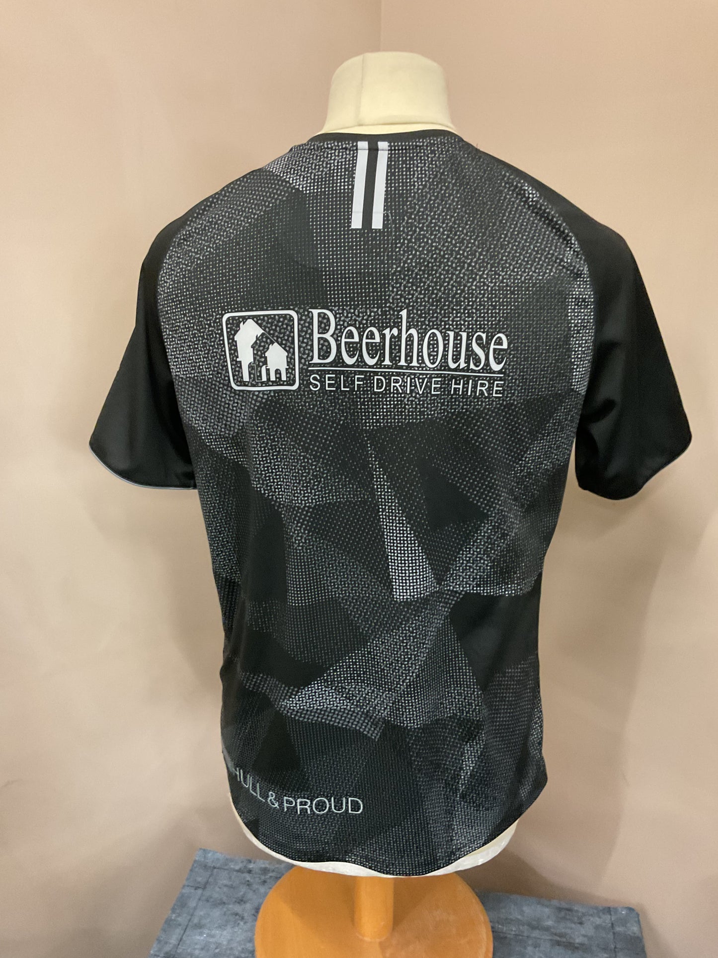 HULL FC BLACK/GREY TRAINING TEE (MINSTERGATE) - SIZE - S