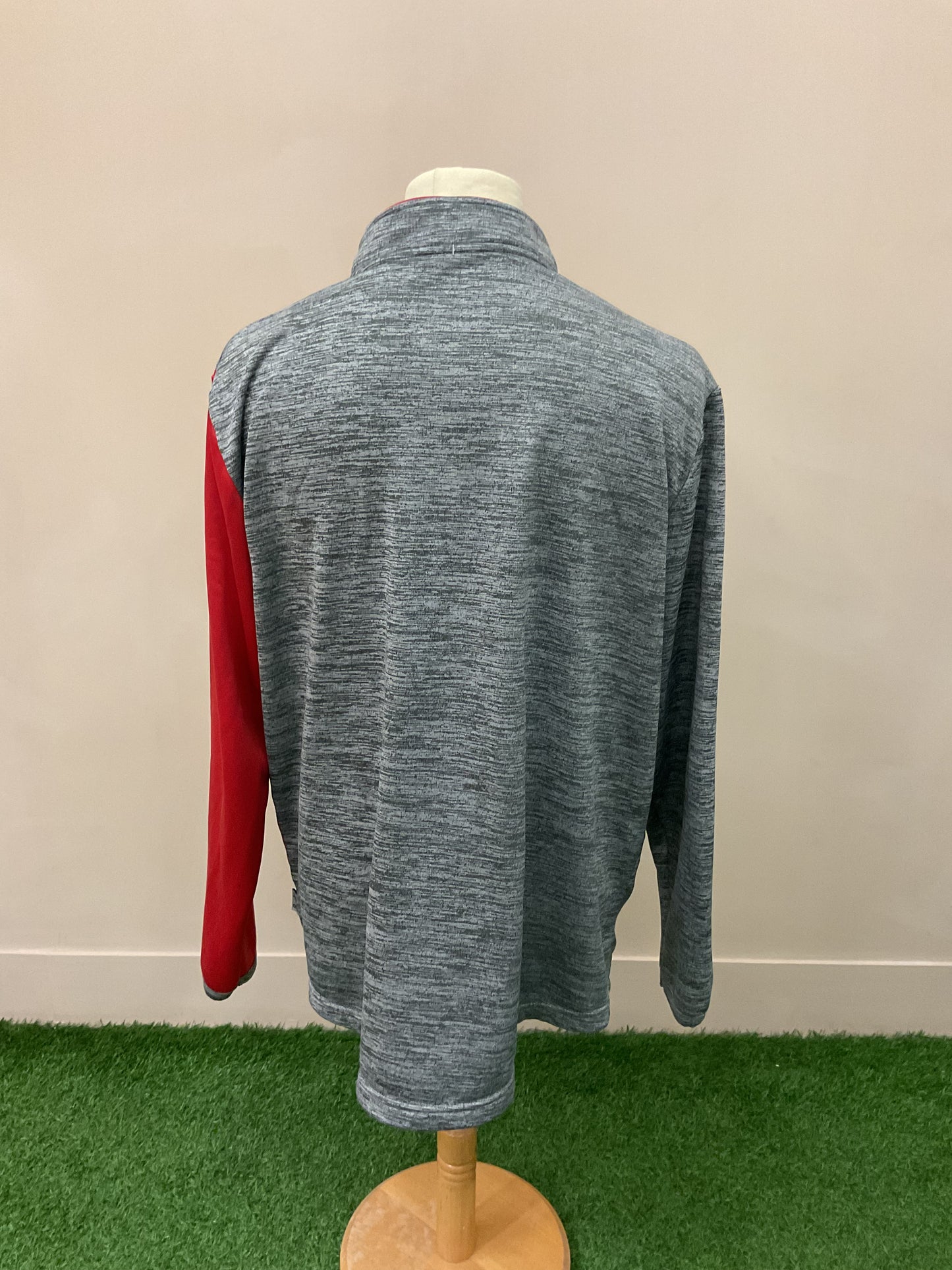 HULL KR GREY AND RED 1/2 ZIP -SIZE 3XL