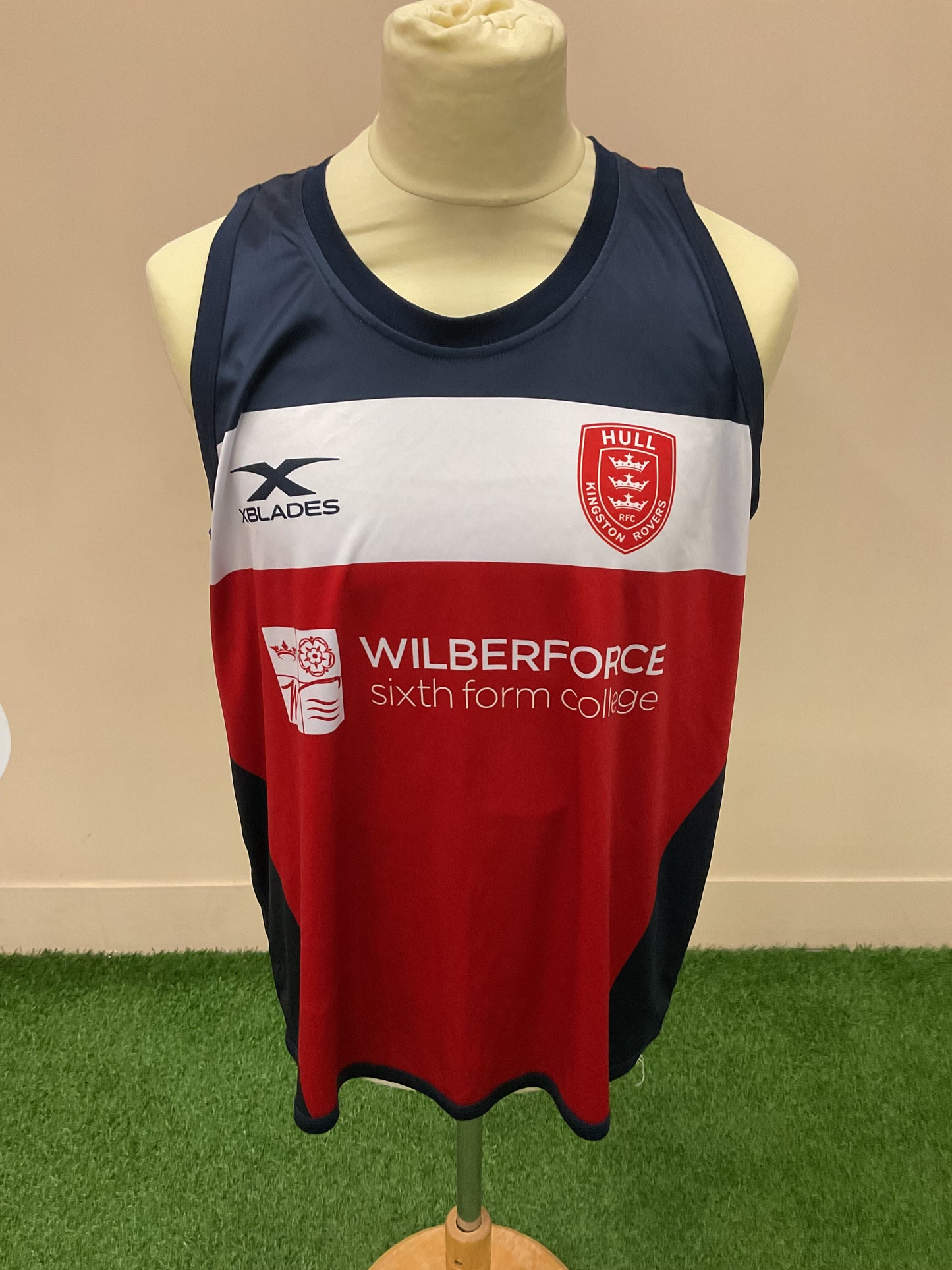 HULL KR RED, WHITE & NAVY VEST