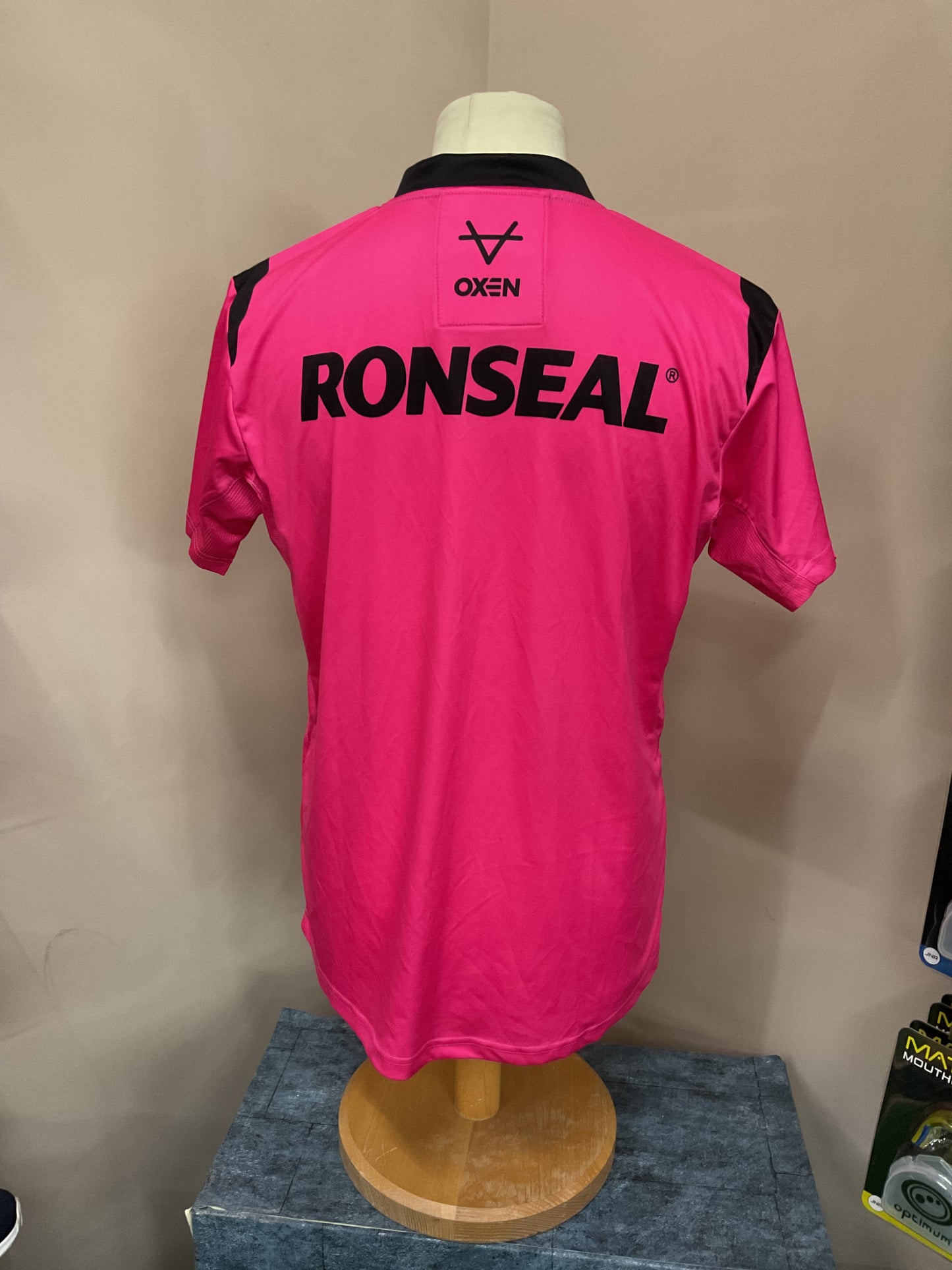 PINK REFEREE SHIRT - SIZE - M