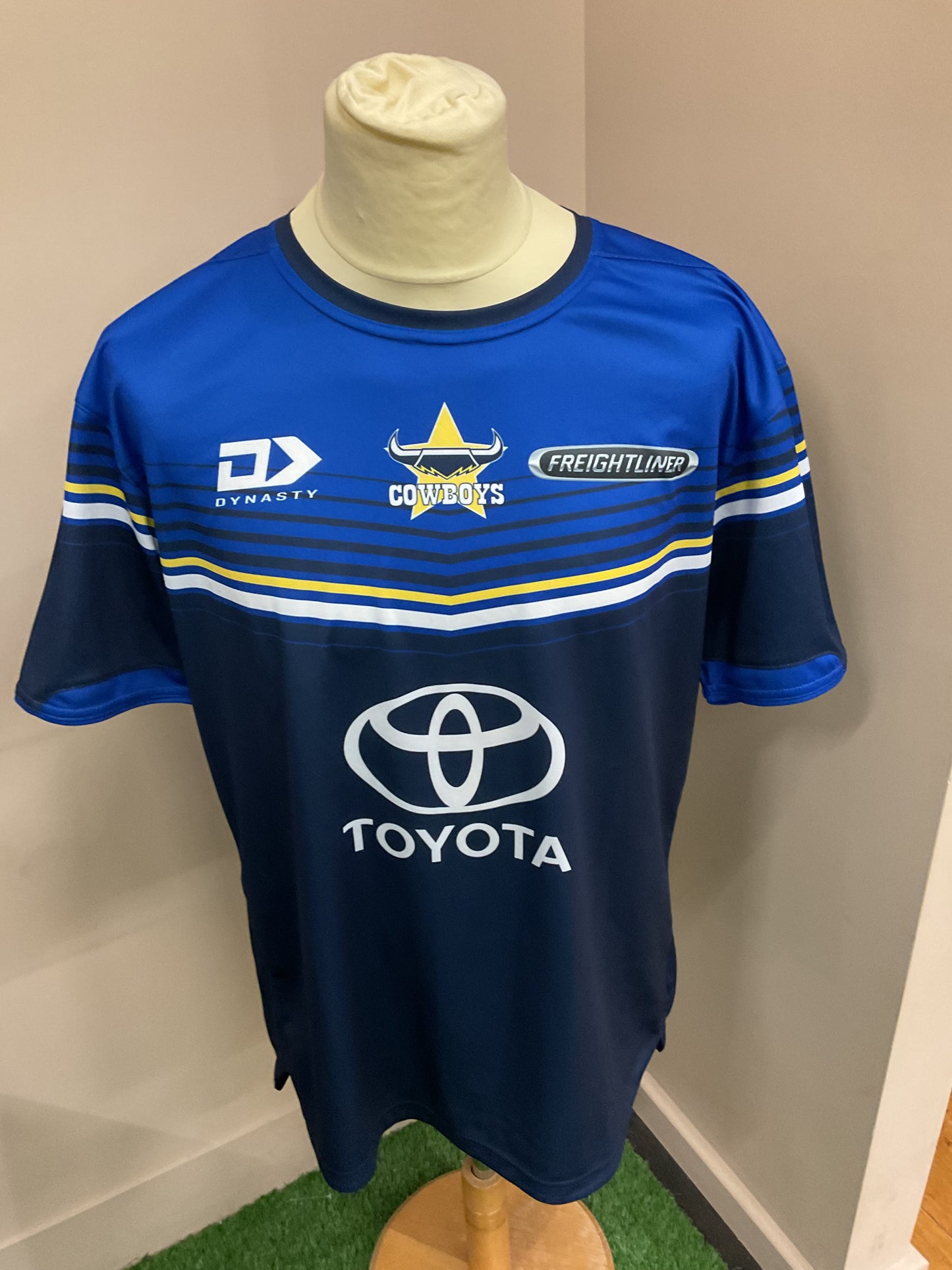 NORTH QUEENSLAND COWBOYS NAVY WITH BLUE UPPER TEE - (XL)