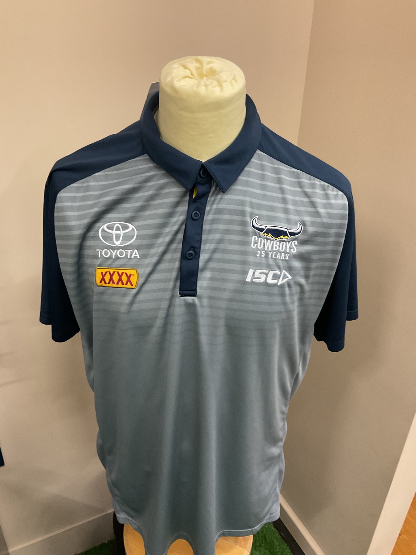 RETRO NQ COWBOYS 25 YEARS MEDIA POLO