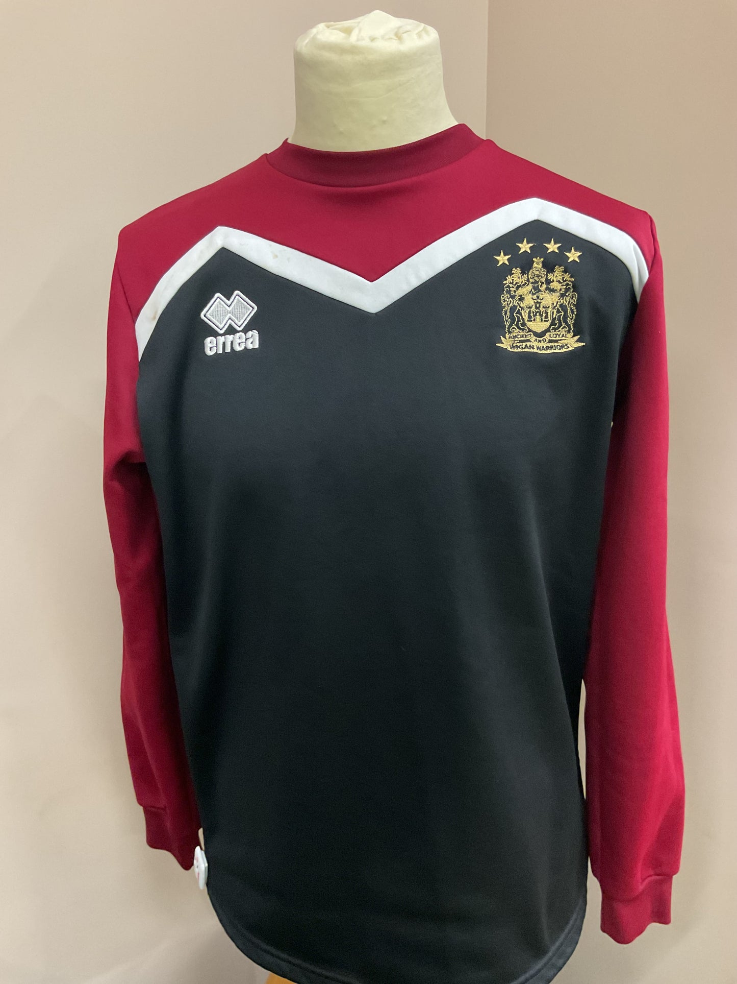 WIGAN WARRIORS BLACK JUMPER SIZE -L