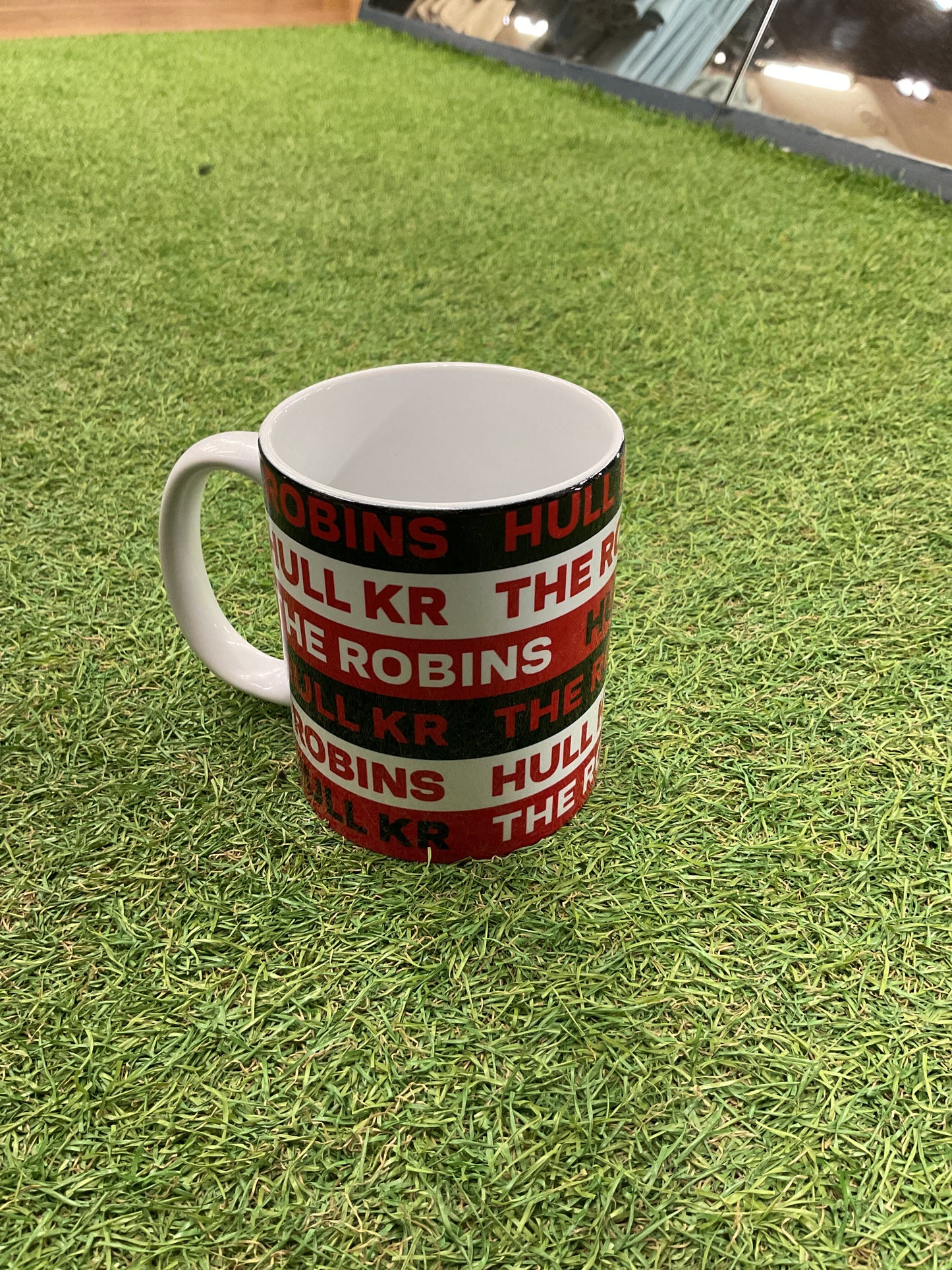 HULL KR THE ROBINS MUG