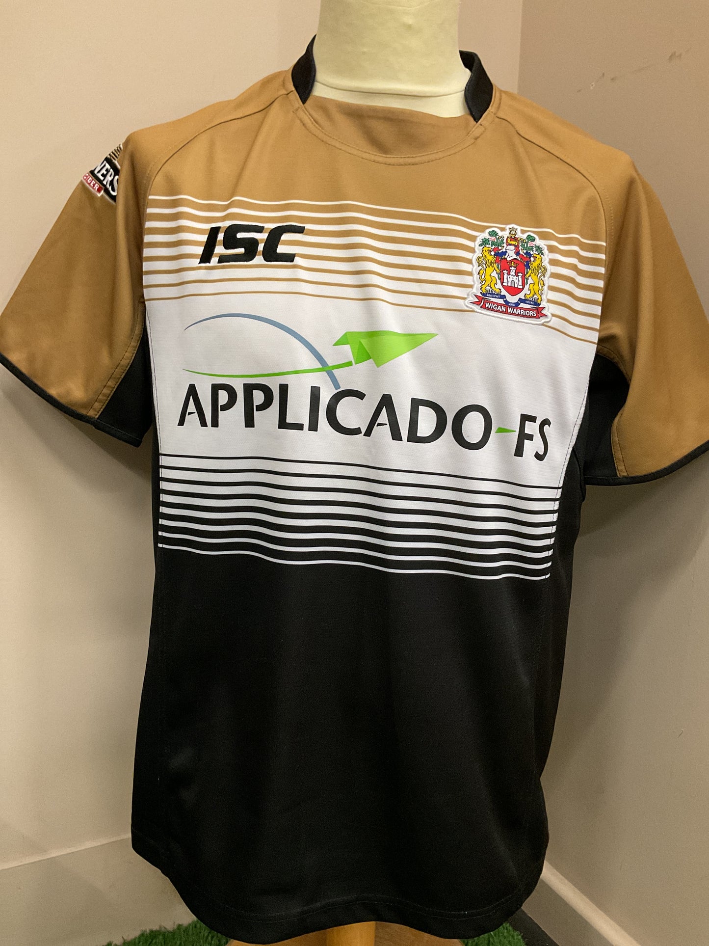 WIGAN WARRIORS 2012 AWAY SHIRT SIZE - M