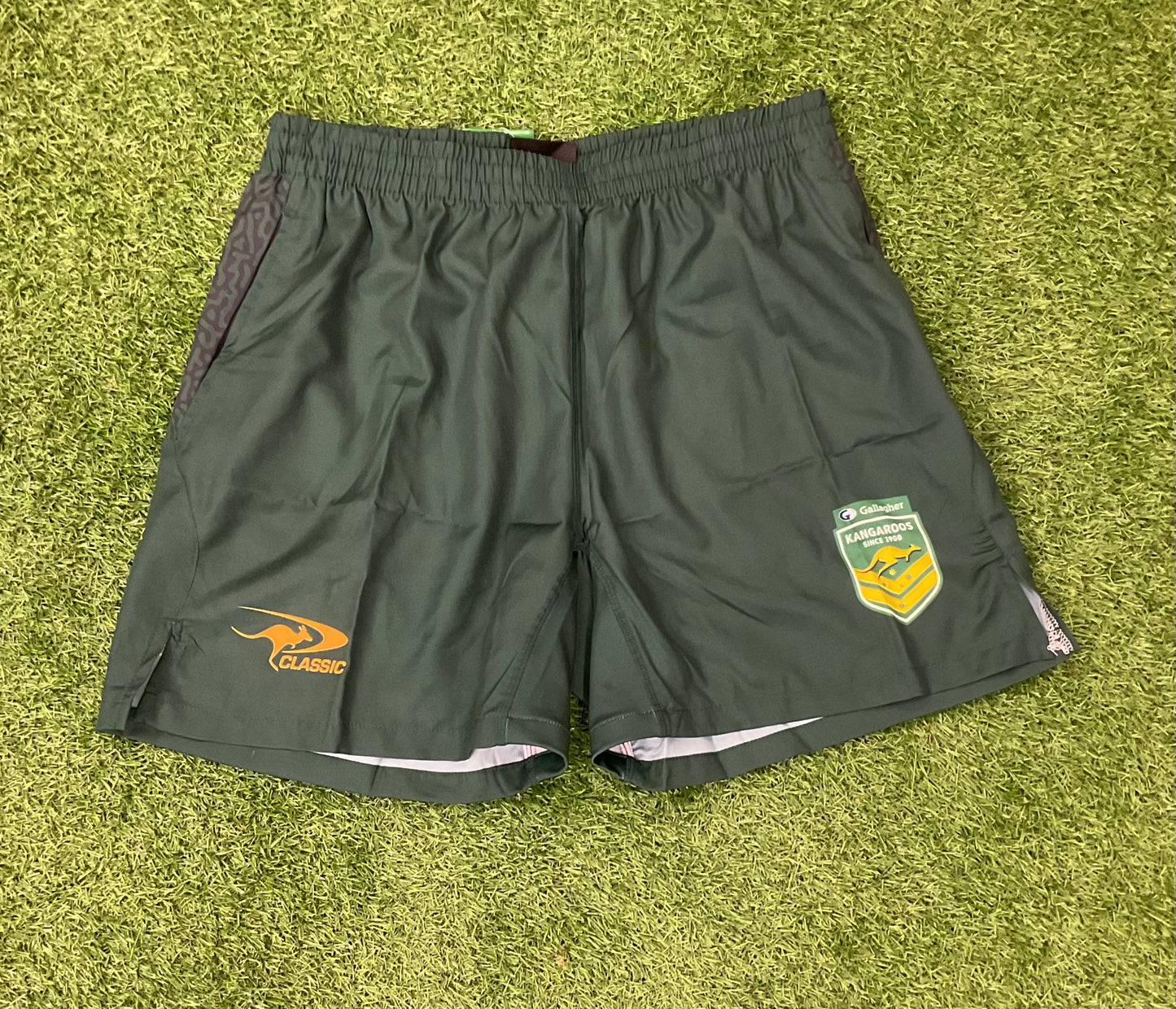 KANGAROOS YOUTH RETAIL PERFORMANCE GYM SHORTS GREEN