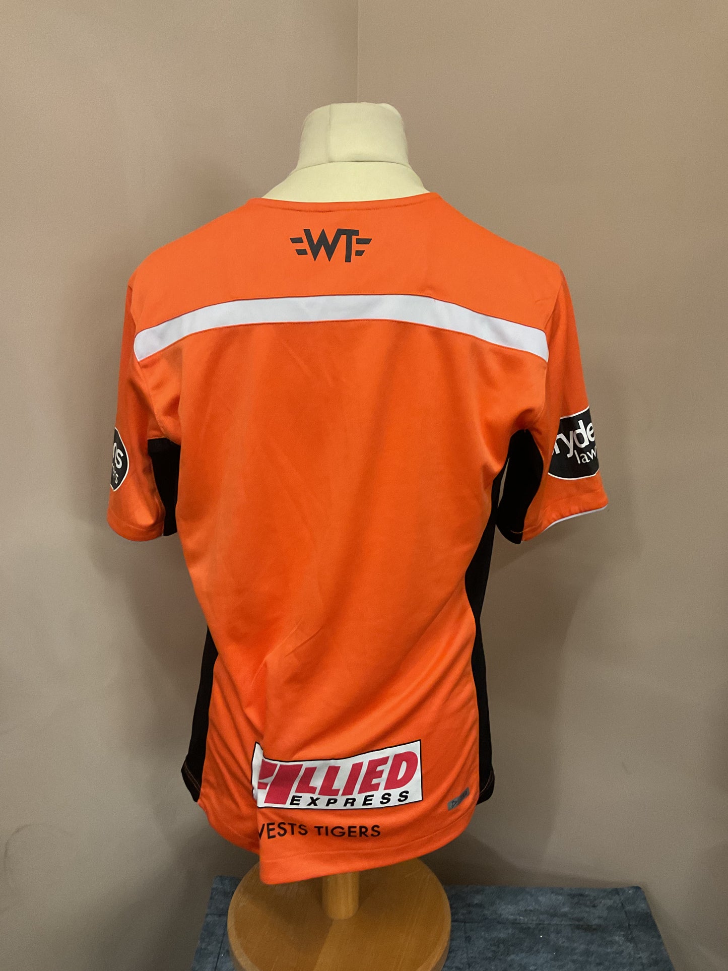 WEST TIGERS TRAINING TOP - SIZE - M